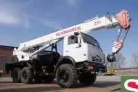 Автокран ЧЕЛЯБИНЕЦ КС-55732-28 на шасси КАМАЗ 43118 Г/П 25Т., 28,1М
