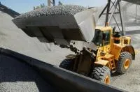 Щебень гранитный с доставкой от 3 кубов.
